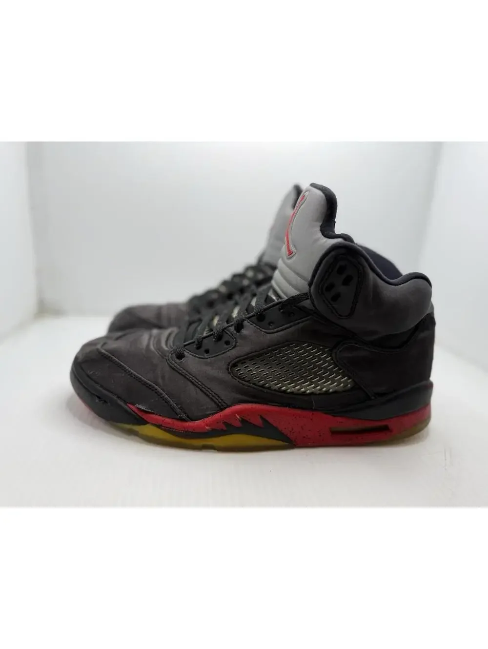 Nike Jordan 5 Retro Satin Bred 2018 Mens sz 12 Sneakers Shoes